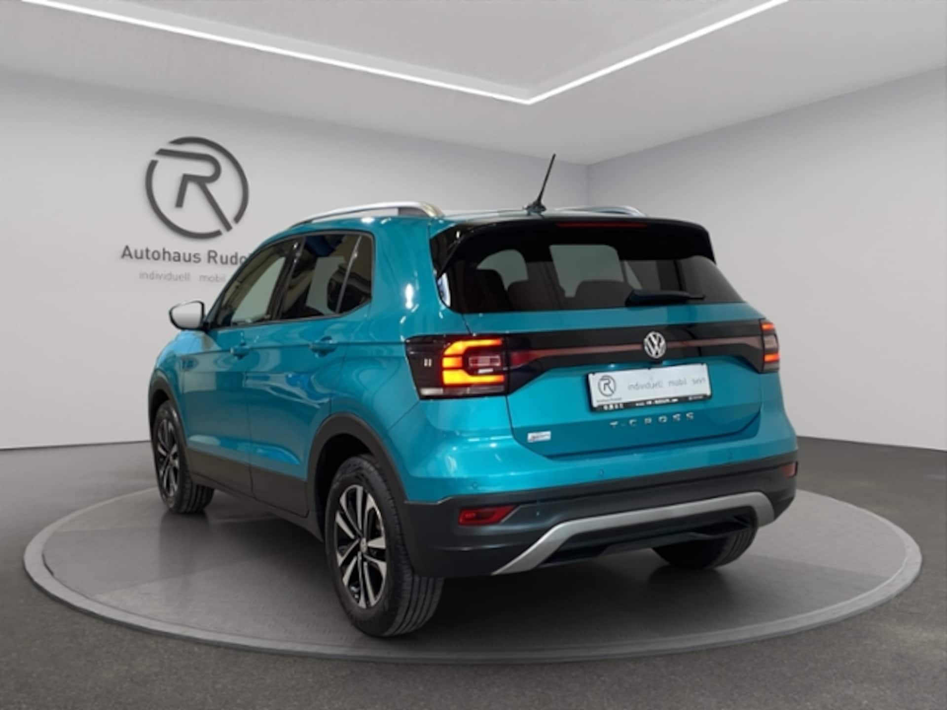 Volkswagen T-Cross United