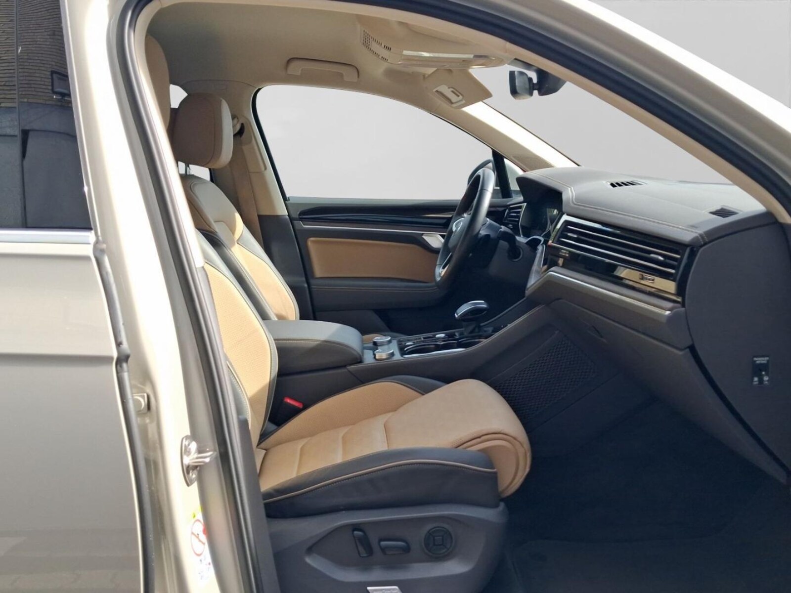 Volkswagen Touareg – Bild 14