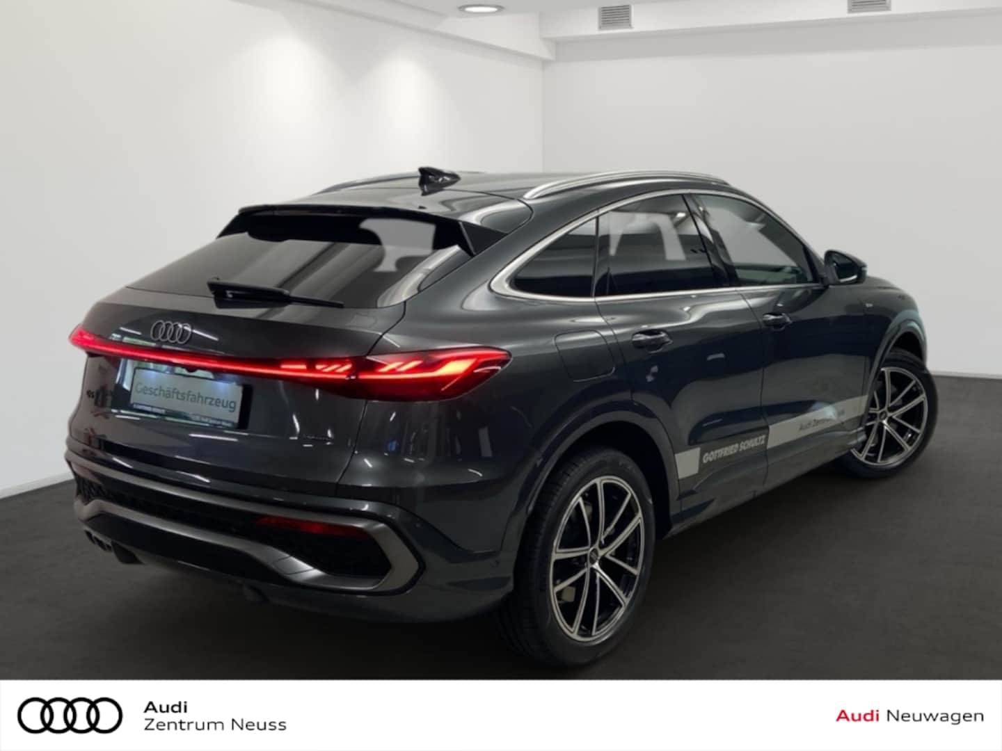 Bild über Audi Q5 Sportback TDI quattro 150 kW S tronic - für weitere Informationen kontaktieren Sie den Audi Partner