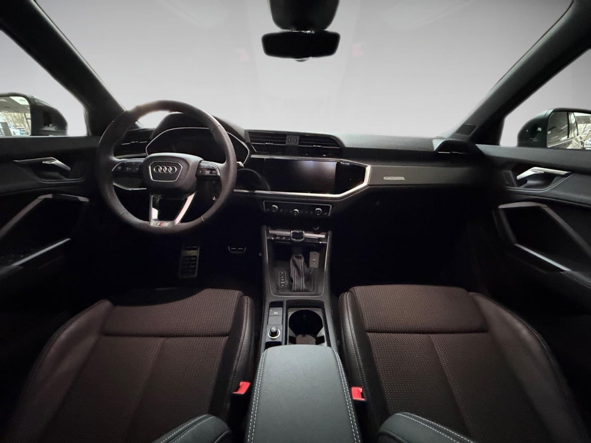 Audi Q3 Sportback S line