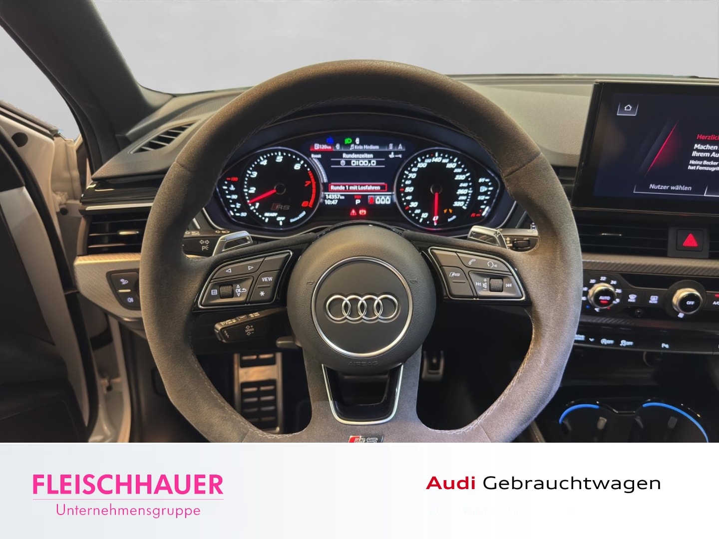 Bild über Audi RS 4 Avant TFSI quattro tiptronic - für weitere Informationen kontaktieren Sie den Audi Partner