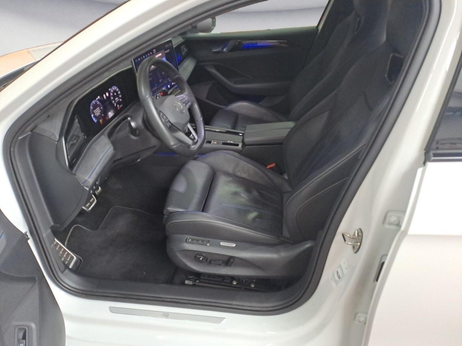 Volkswagen Passat – Bild 10