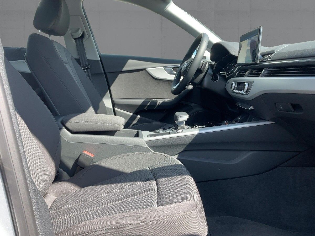 Image about Audi A4 Limousine 30 TDI S tronic