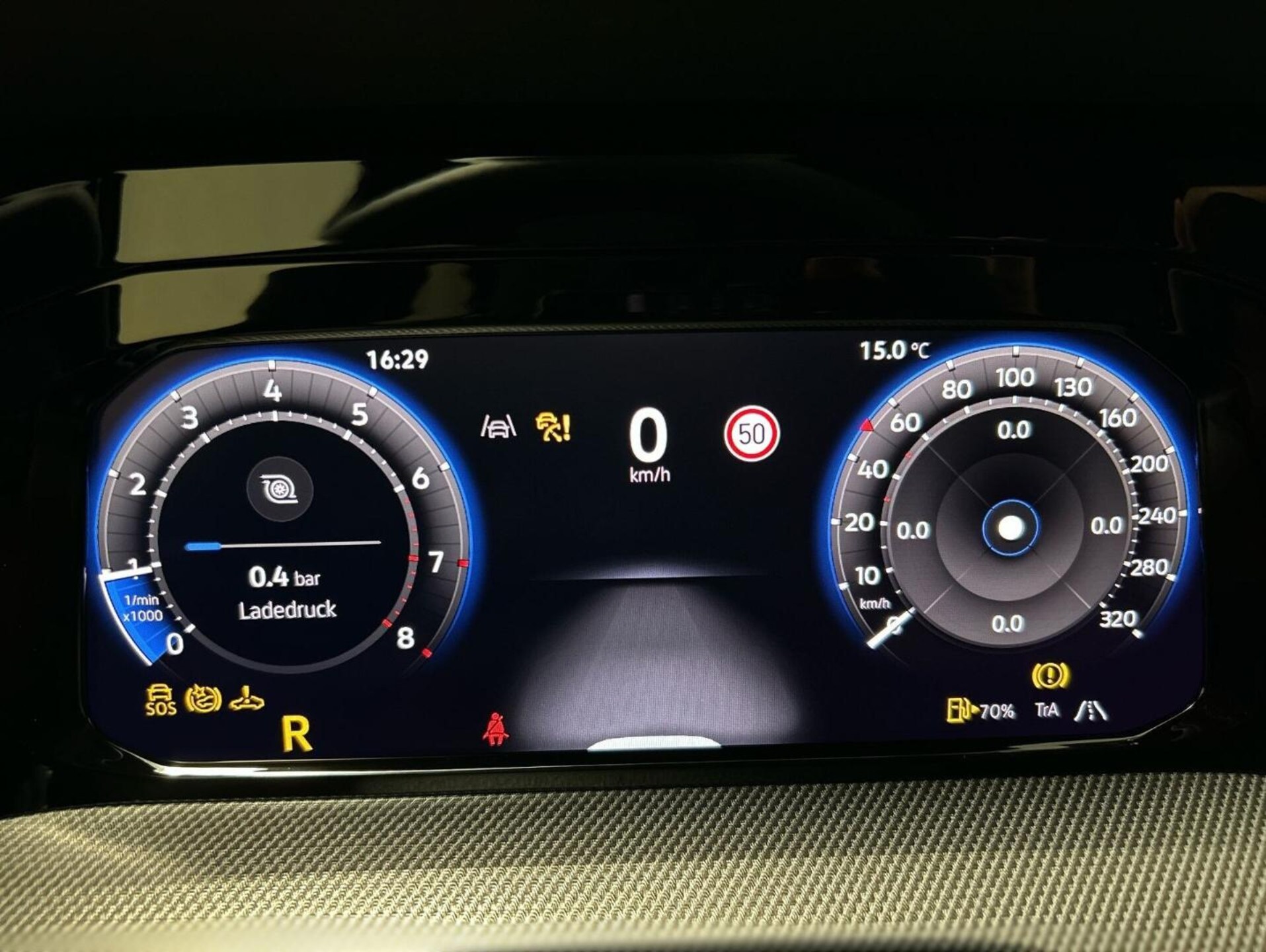 Volkswagen Golf Variant R