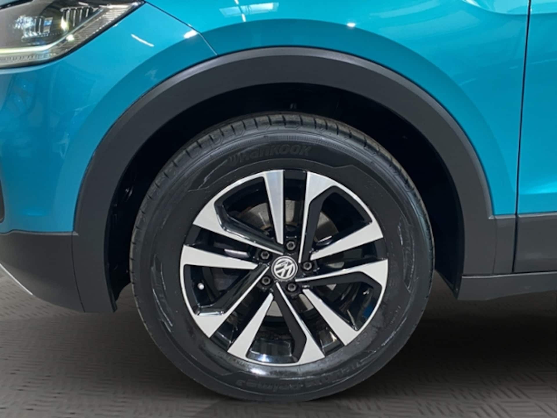 Volkswagen T-Cross United