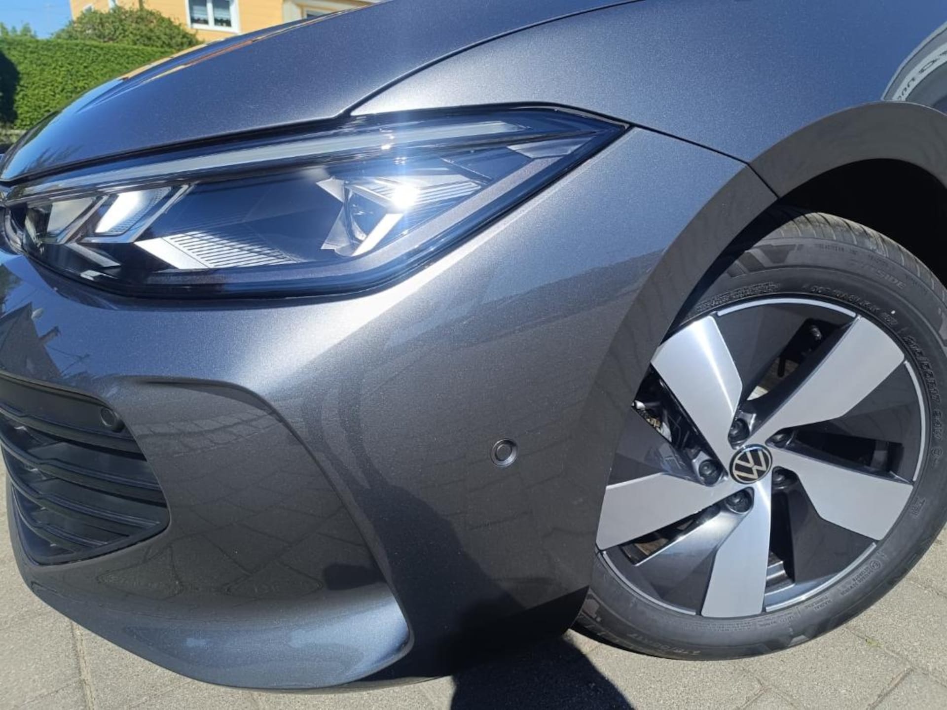 Volkswagen Passat Basis-Modell