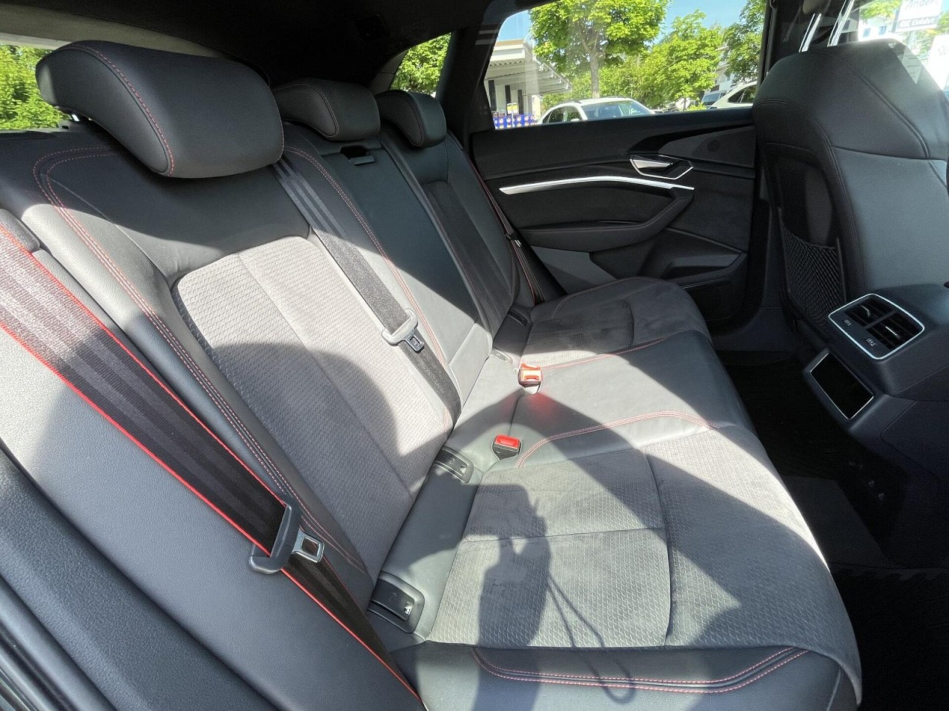Audi Q8 e-tron S line