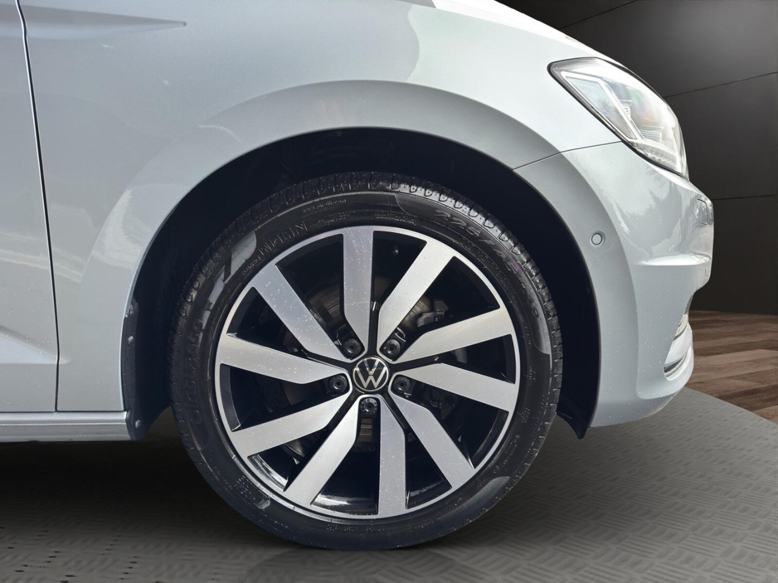 Volkswagen Touran – Bild 6
