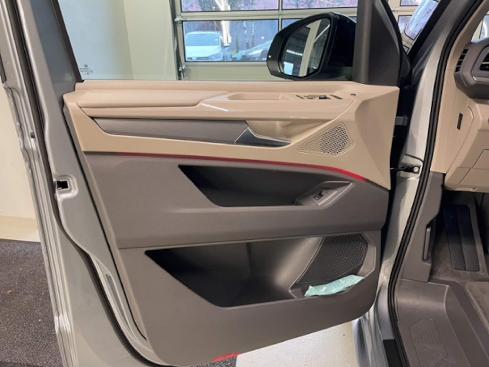 Volkswagen Multivan Style