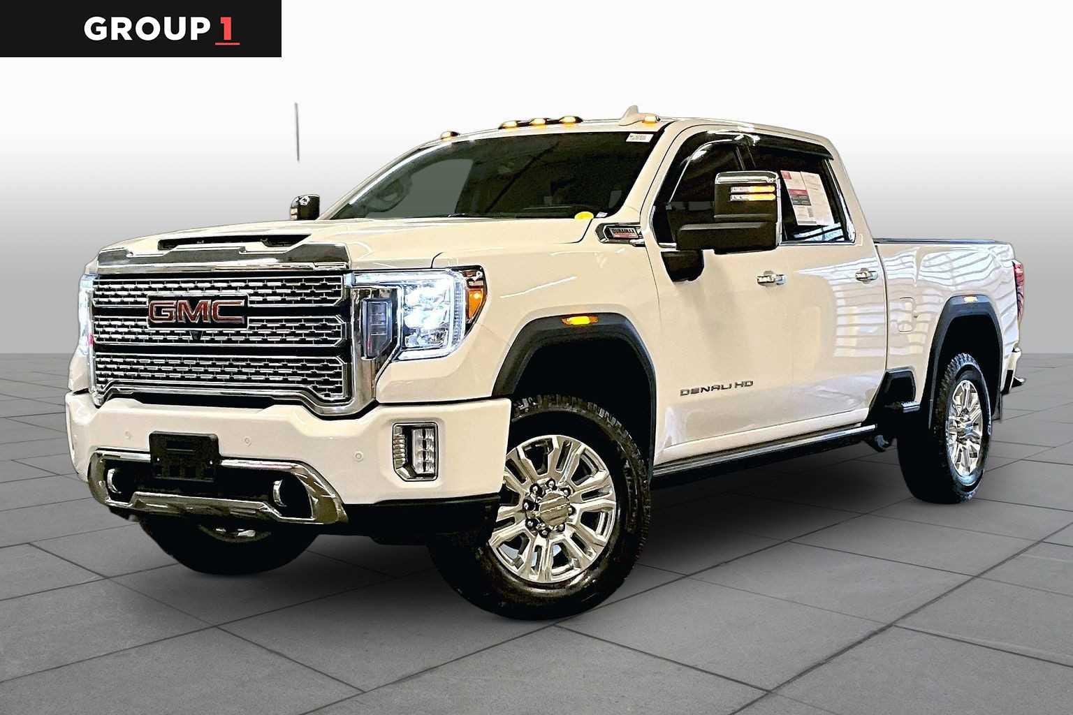 2022 GMC Sierra 4WD Crew Cab Standard Box Denali's photo
