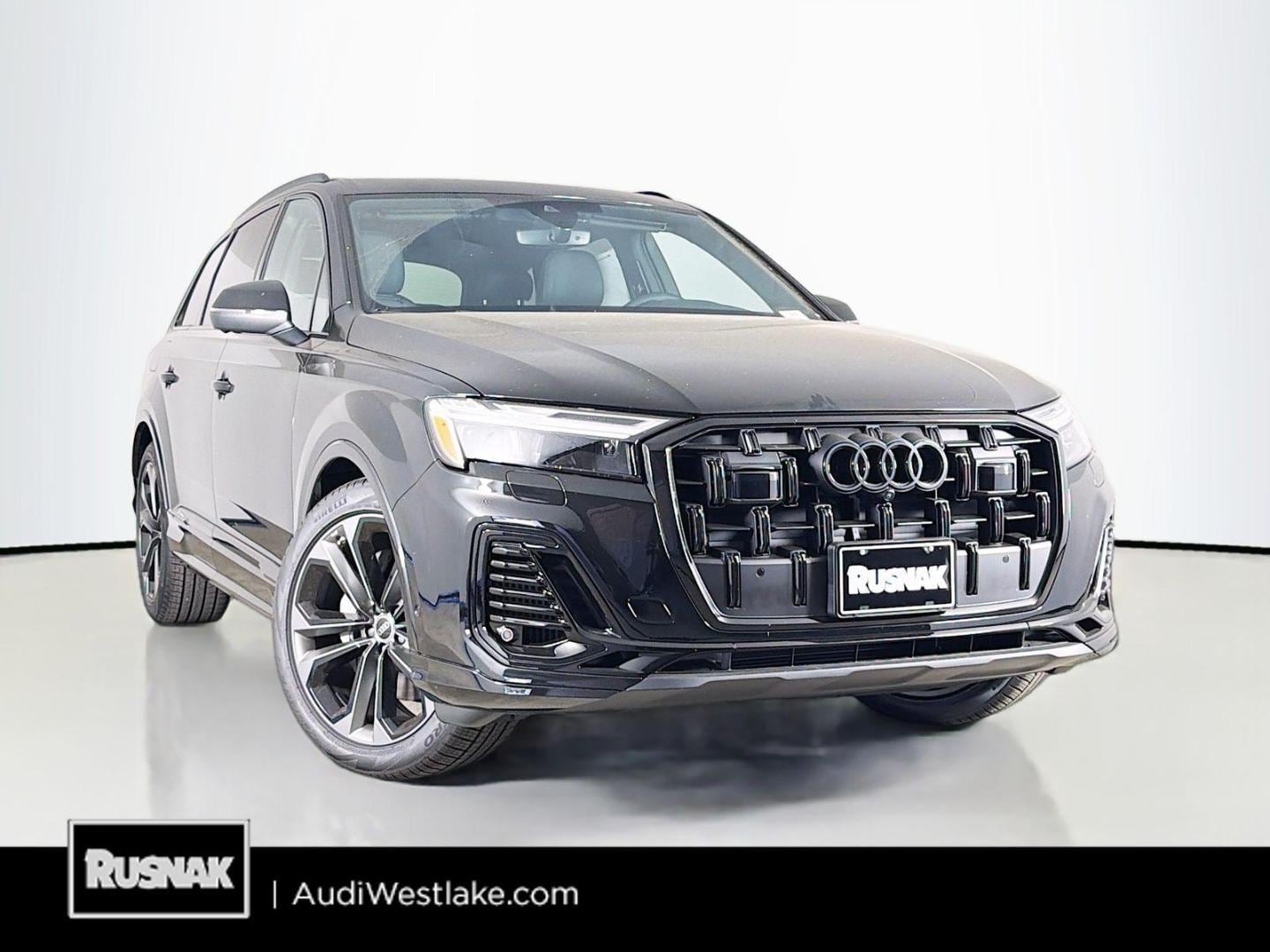 2026 Audi Q7 55 Premium Plus quattro Tiptronic's photo