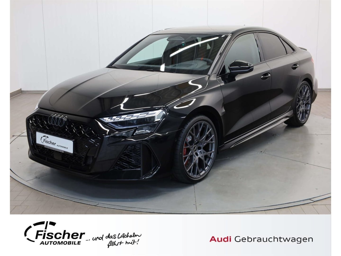 Bild über Audi RS 3 Limousine TFSI quattro 294 kW S tronic - für weitere Informationen kontaktieren Sie den Audi Partner