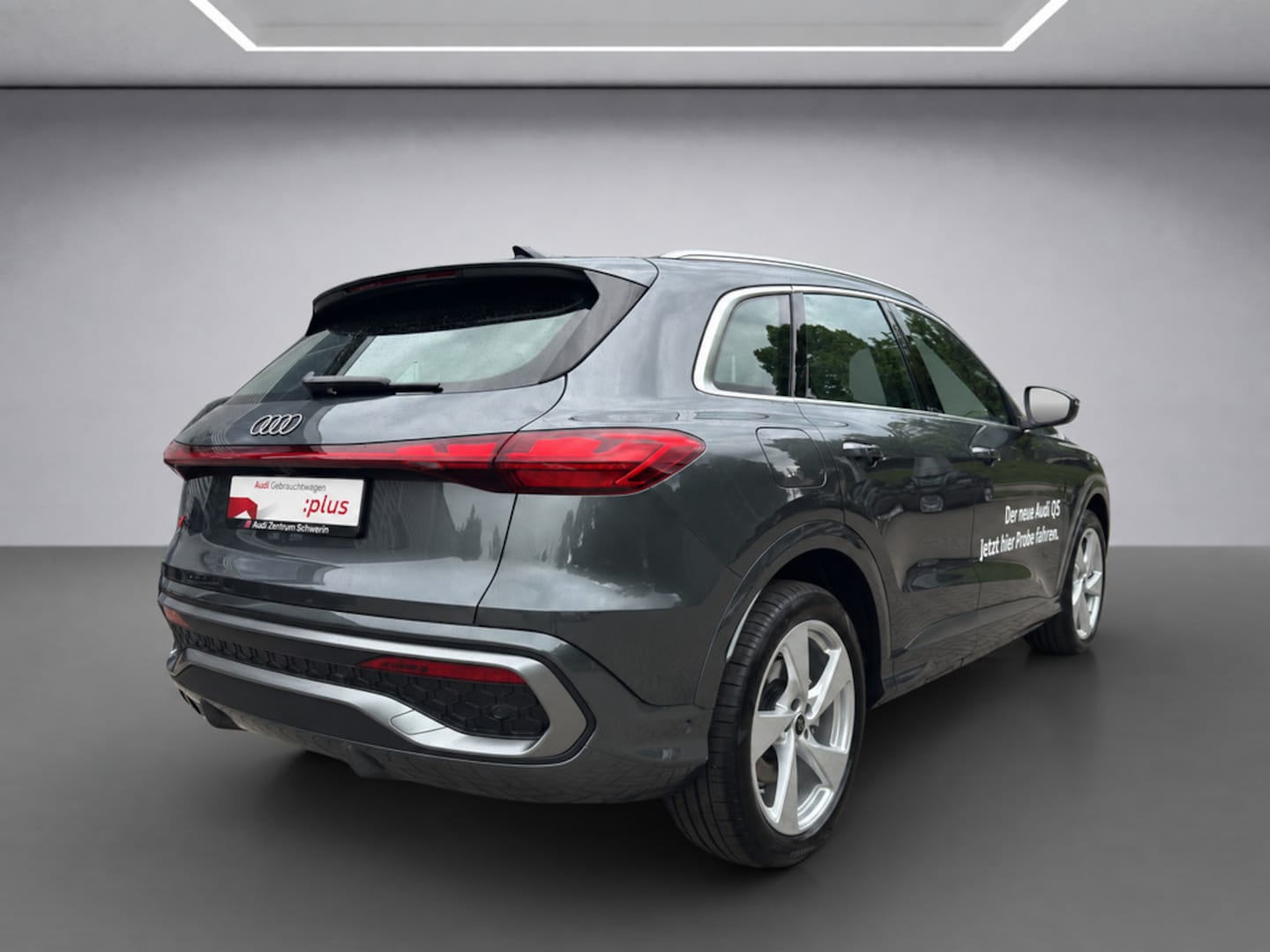 Bild über Audi Q5 SUV TDI quattro 150 kW S tronic - für weitere Informationen kontaktieren Sie den Audi Partner