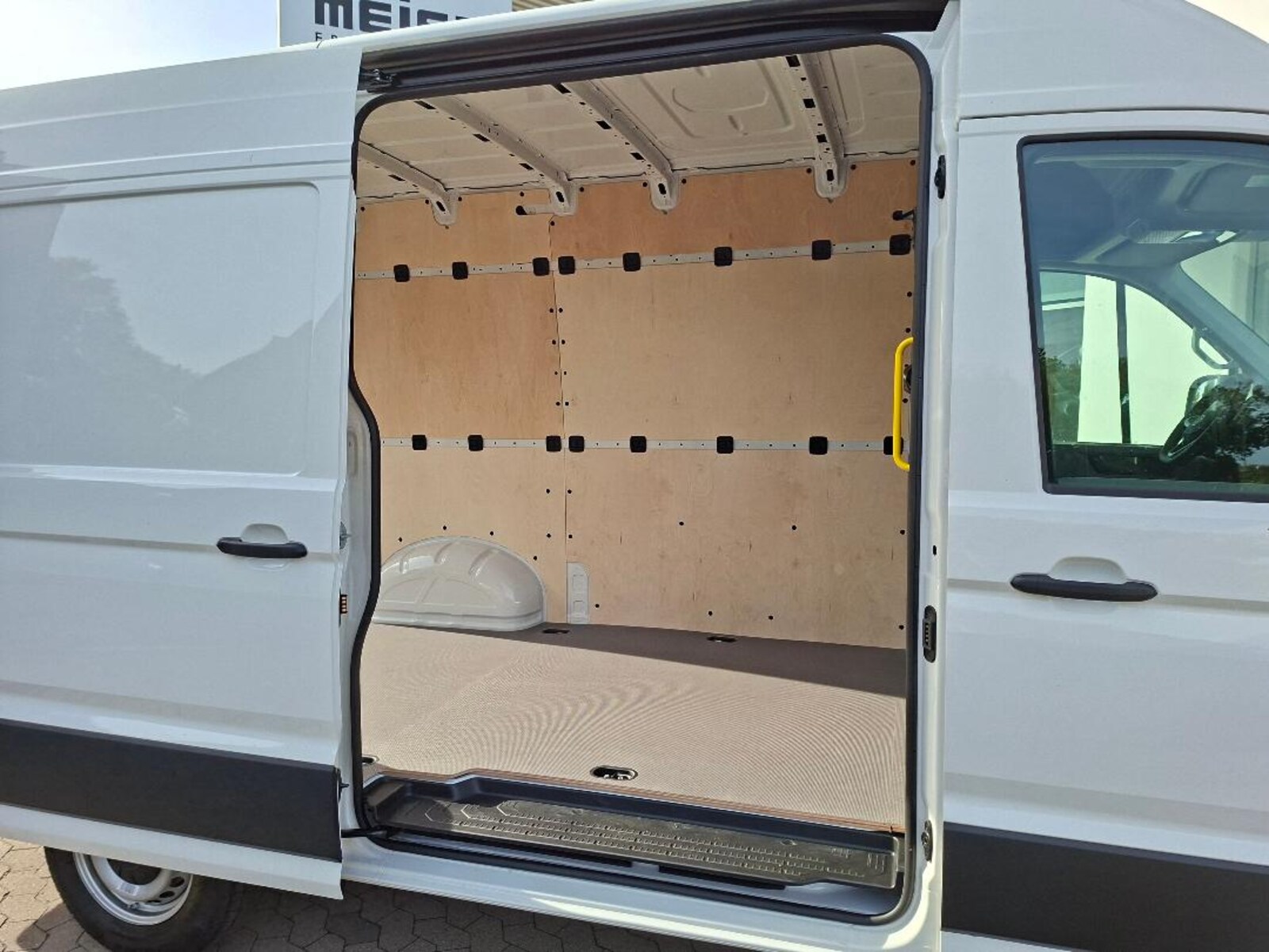 Volkswagen Crafter Kasten mittlerer Radstand – Bild 10