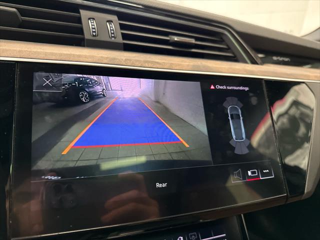 2022 AUDI E-TRON - Image 24