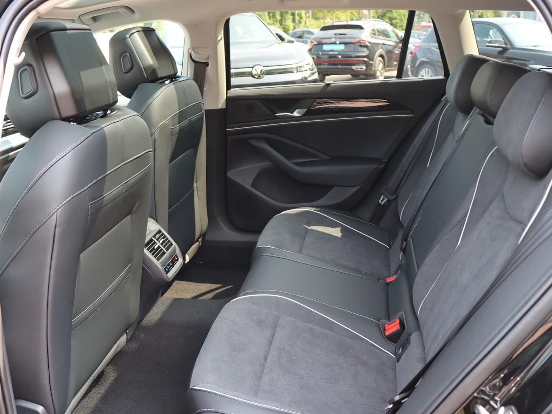 Volkswagen Passat Elegance
