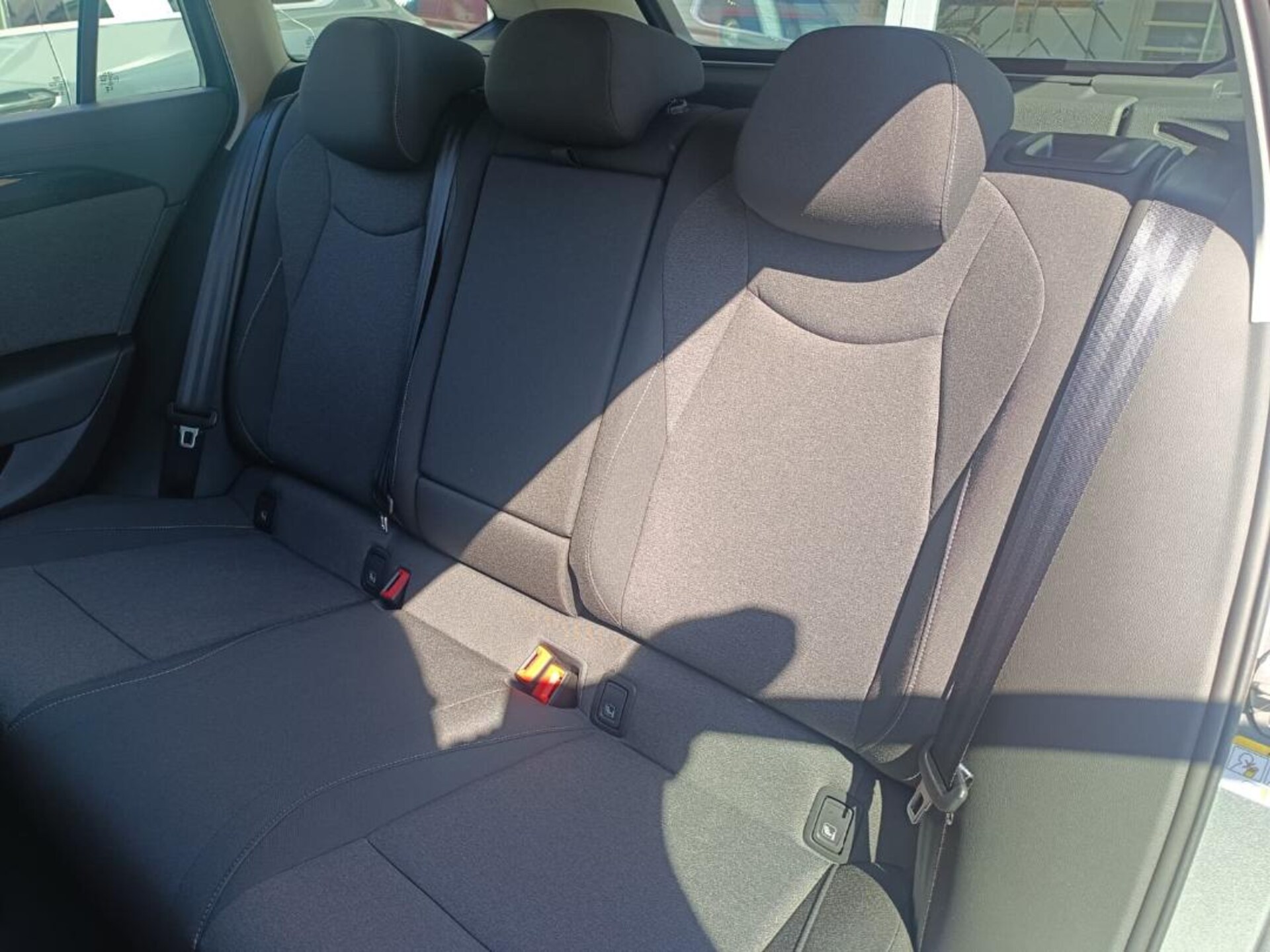 Volkswagen Passat Basis-Modell