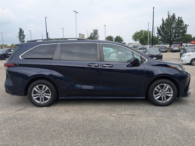 2022 Toyota Sienna