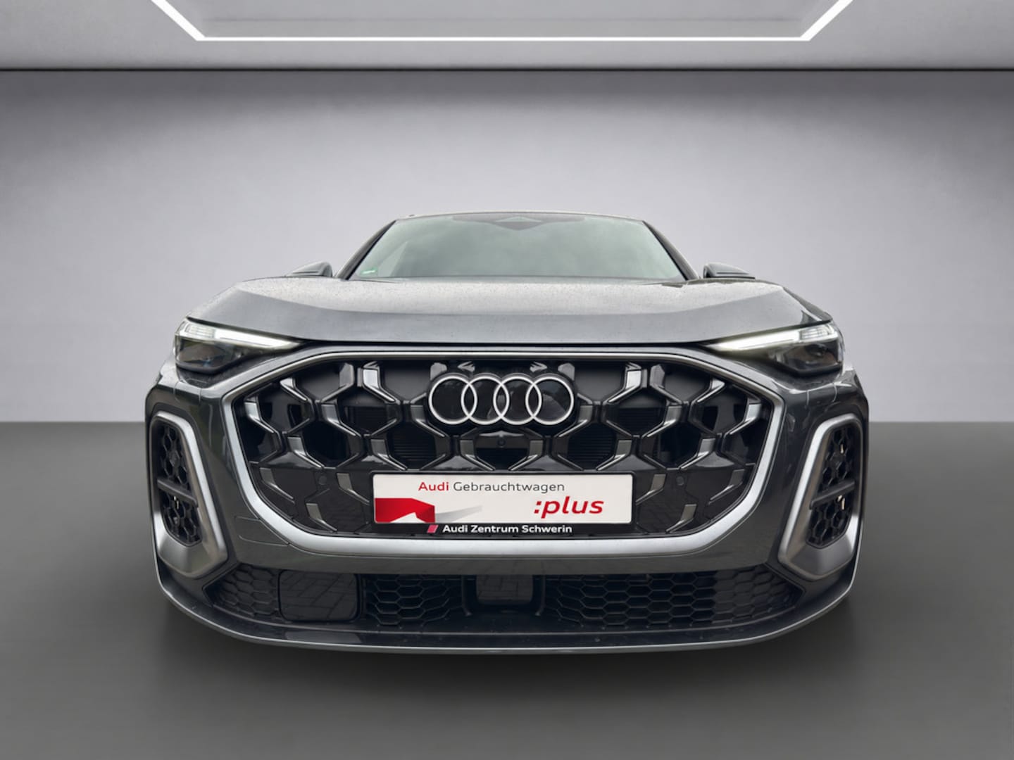 Bild über Audi Q5 SUV TDI quattro 150 kW S tronic - für weitere Informationen kontaktieren Sie den Audi Partner