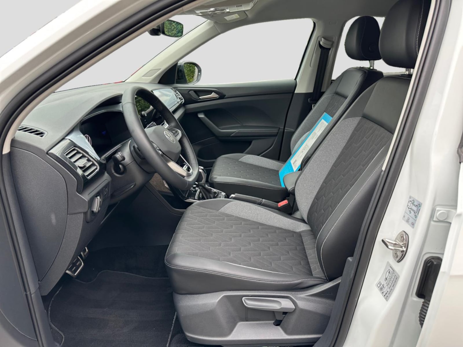 Volkswagen T-Cross – Bild 11