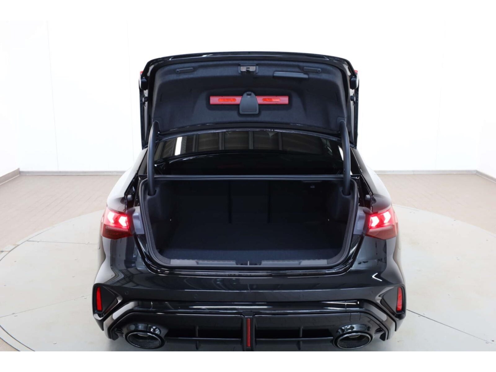 Audi RS 3 Limousine – Bild 12