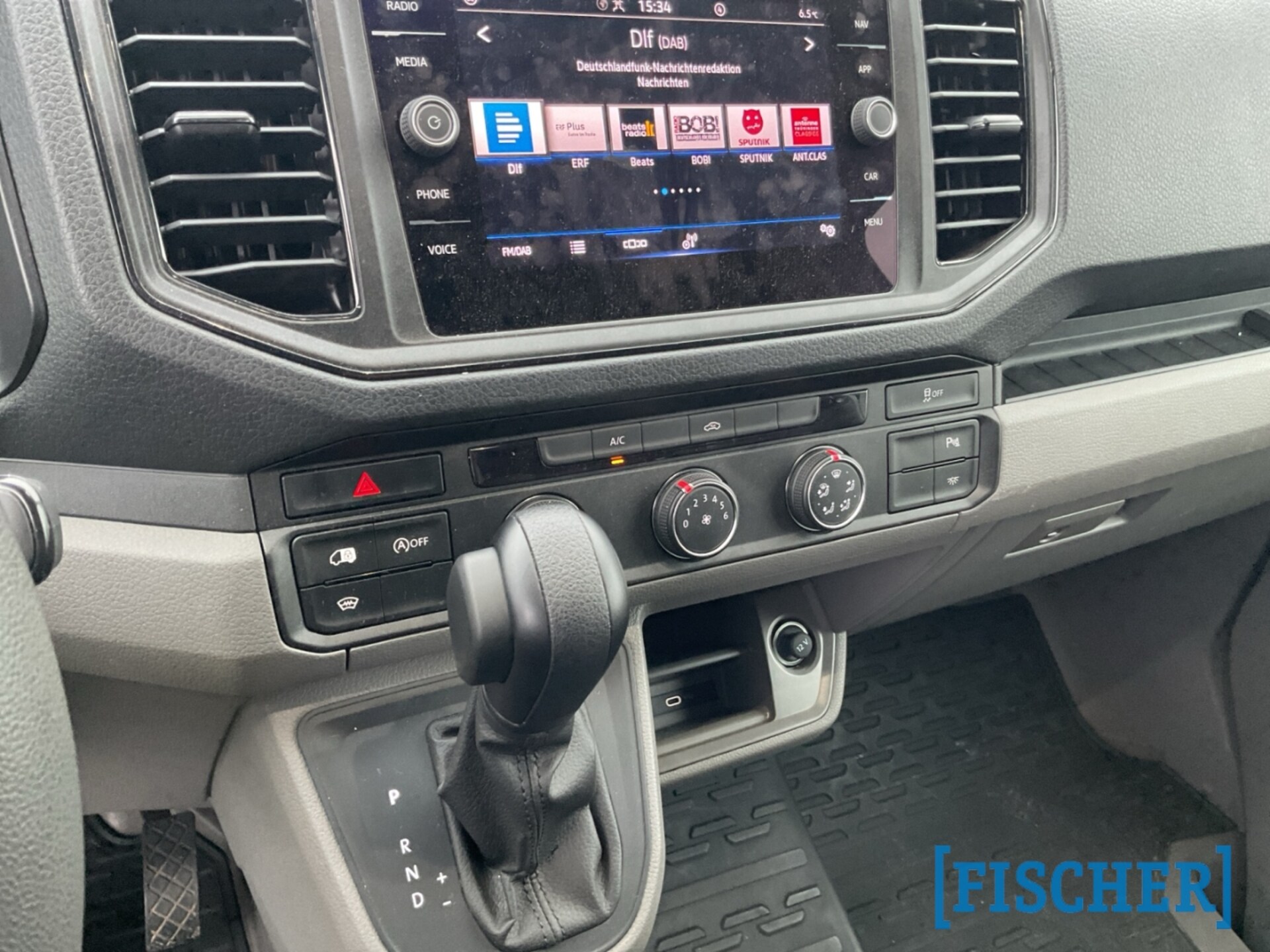 Volkswagen Crafter Kasten langer Radstand