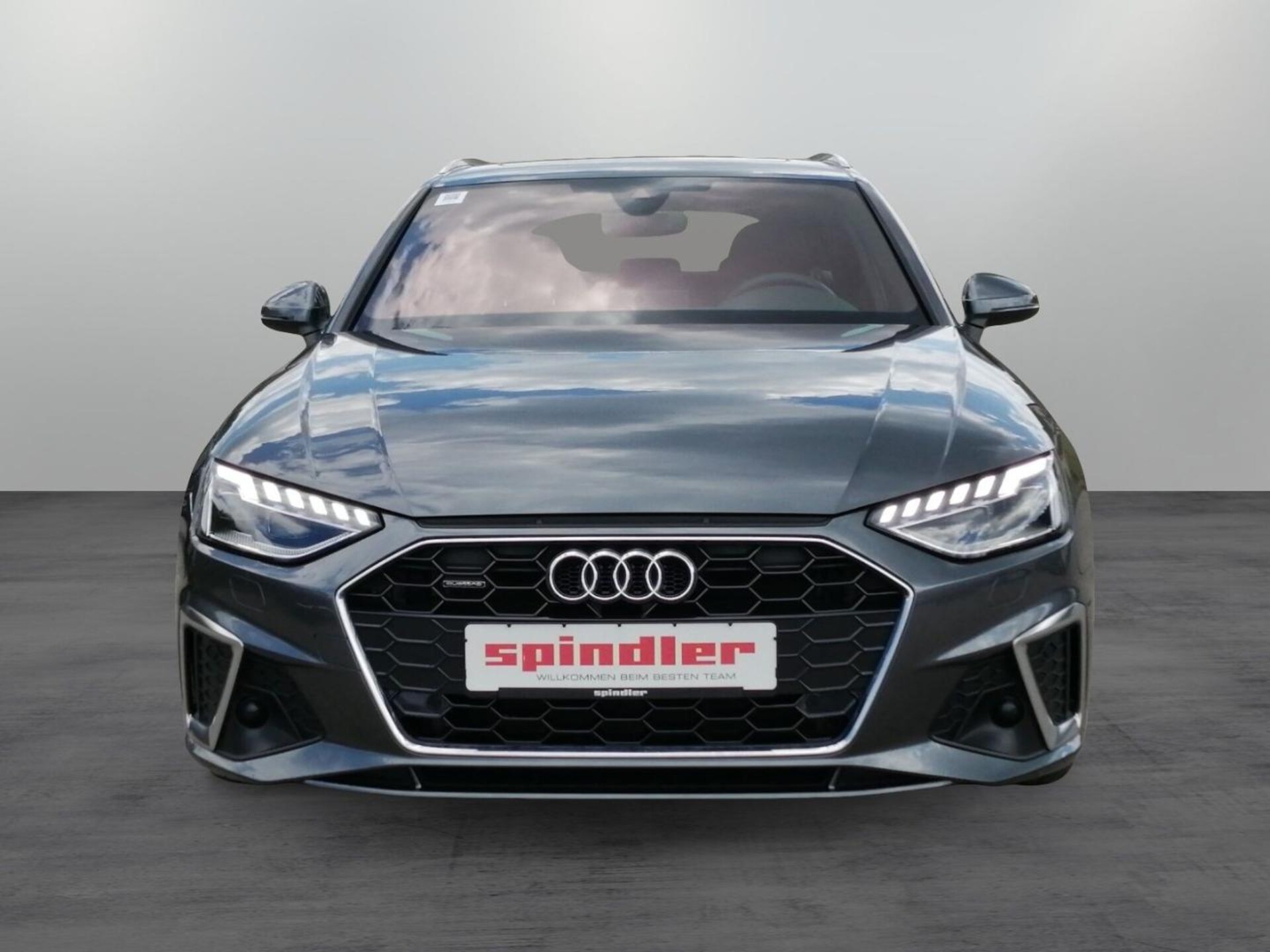 Audi A4 Avant S line