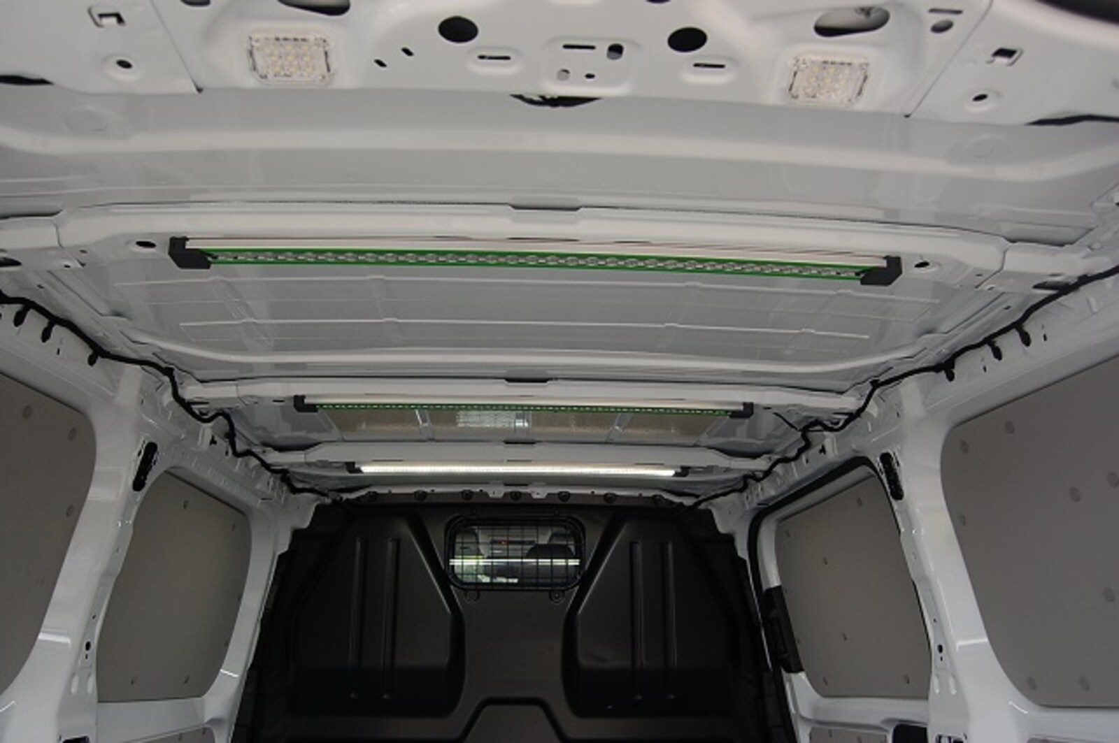 Volkswagen Transporter Kasten kurzer Radstand – Bild 13