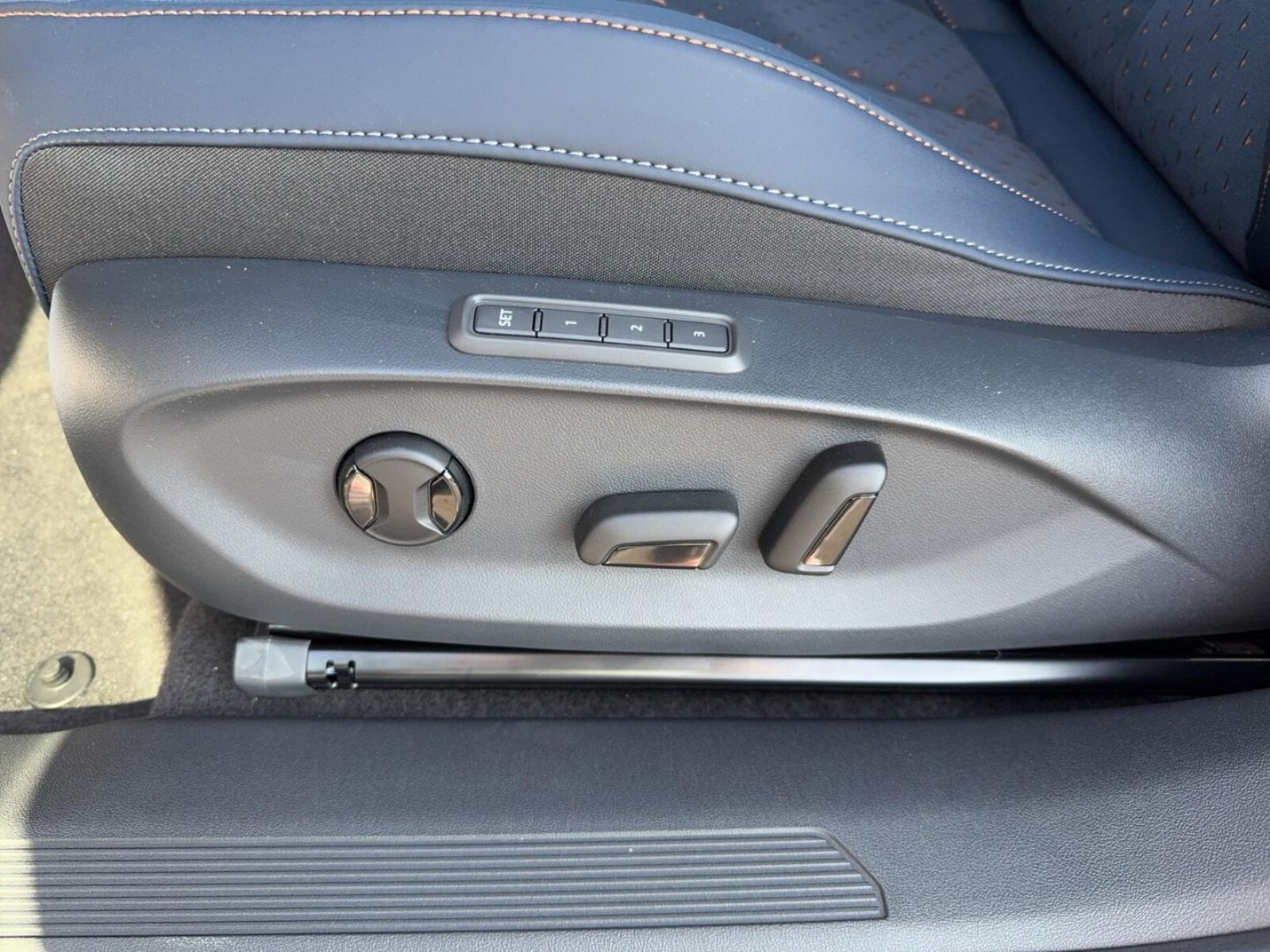 CUPRA Tavascan – Bild 18
