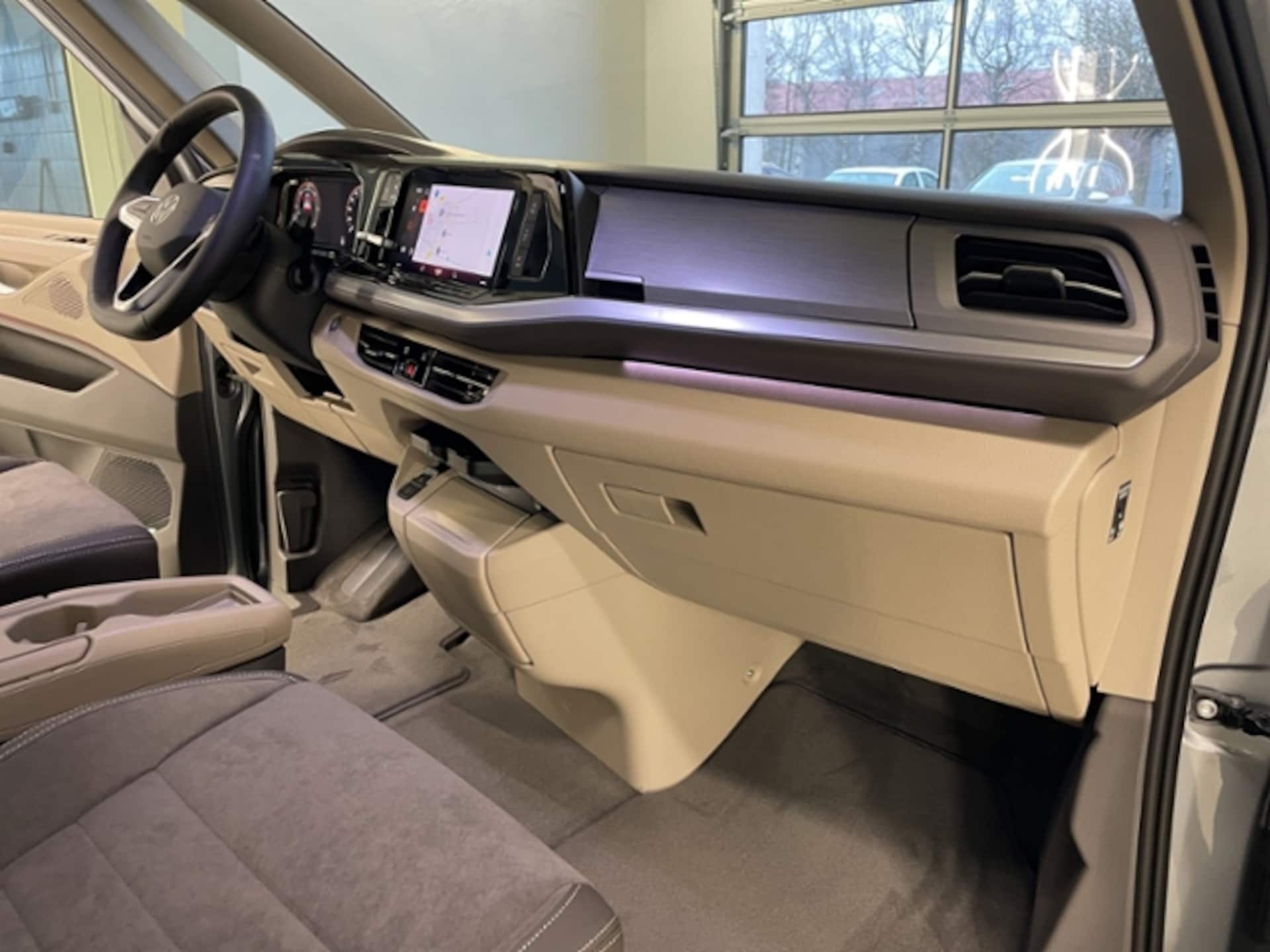 Volkswagen Multivan Style