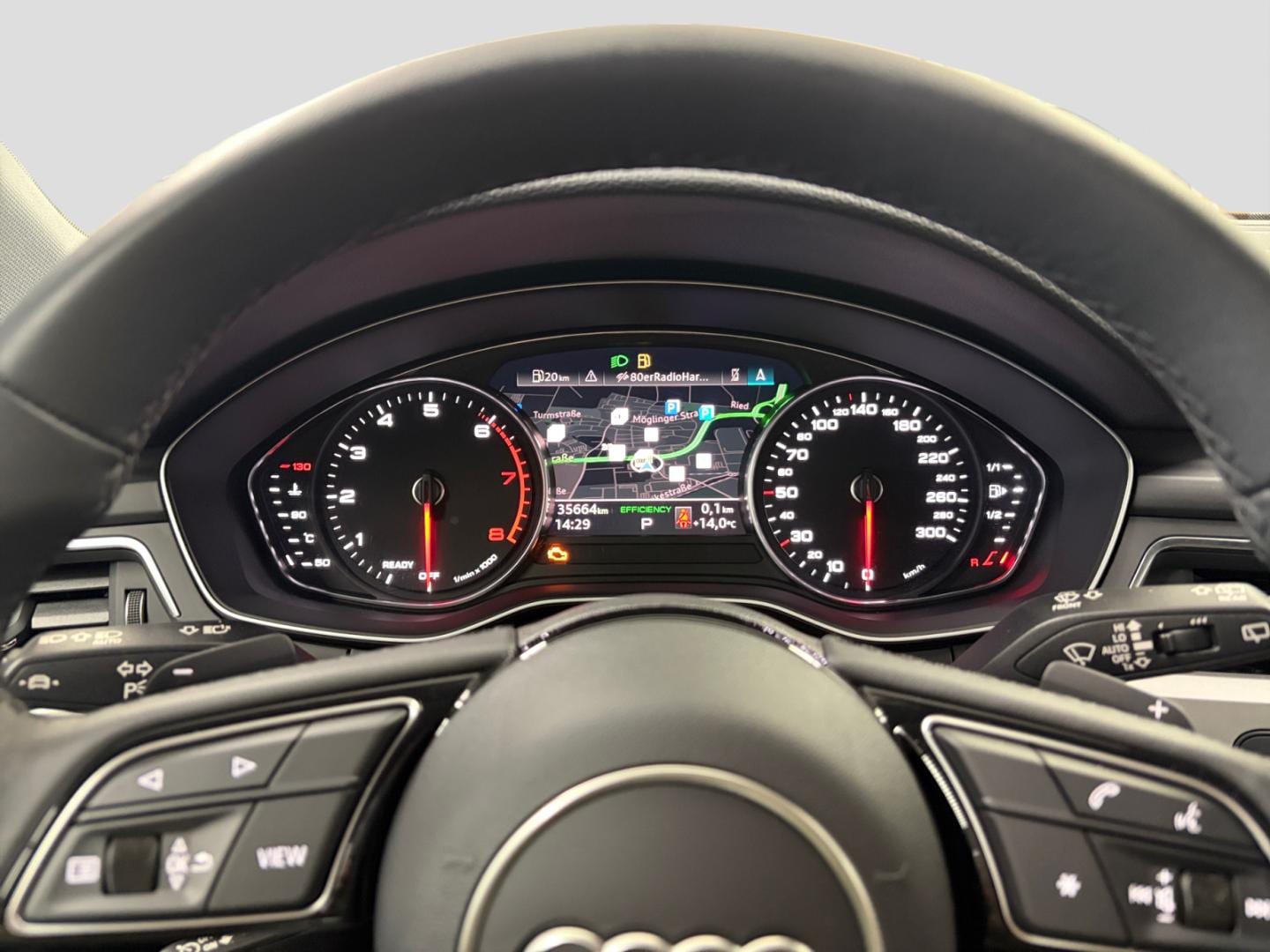 Bild über Audi A4 Avant S line 45 TFSI quattro S tronic - für weitere Informationen kontaktieren Sie den Audi Partner
