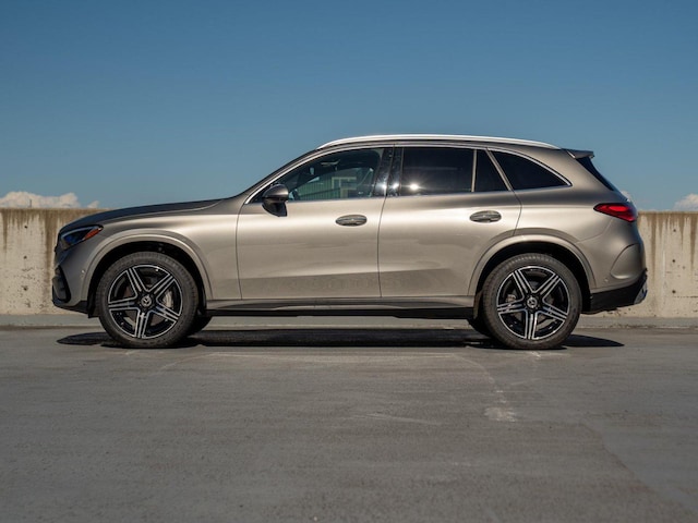 2023 Mercedes-Benz GLC 300