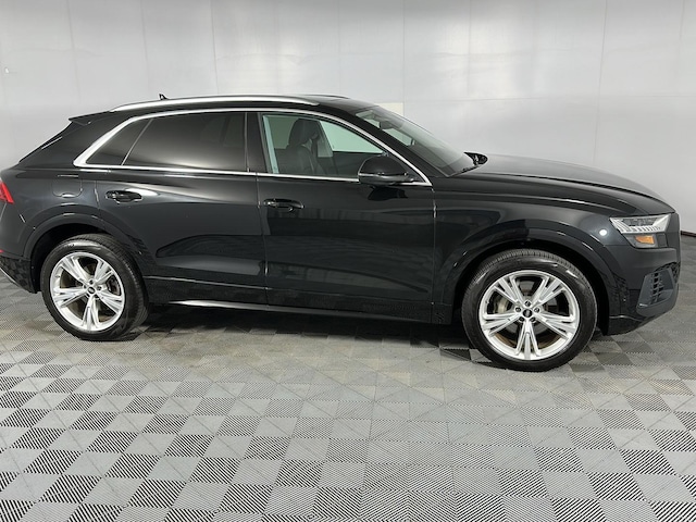 2023 Audi Q8