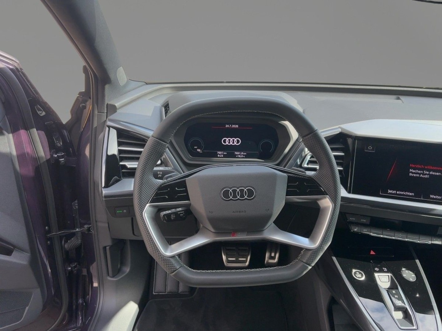 Bild über Audi Q4 e-tron 45 e-tron - für weitere Informationen kontaktieren Sie den Audi Partner