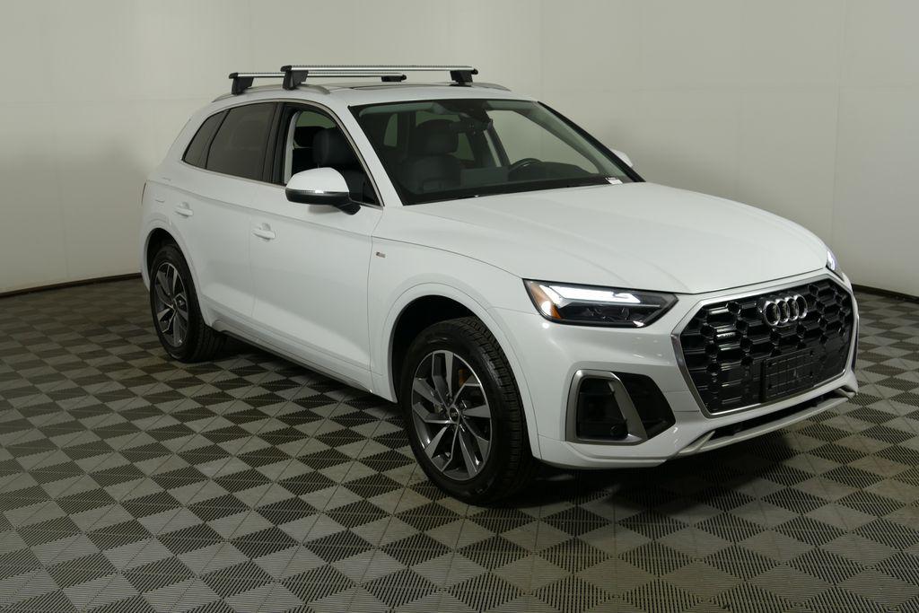 2023 Audi Q5 45 Premium Plus's photo