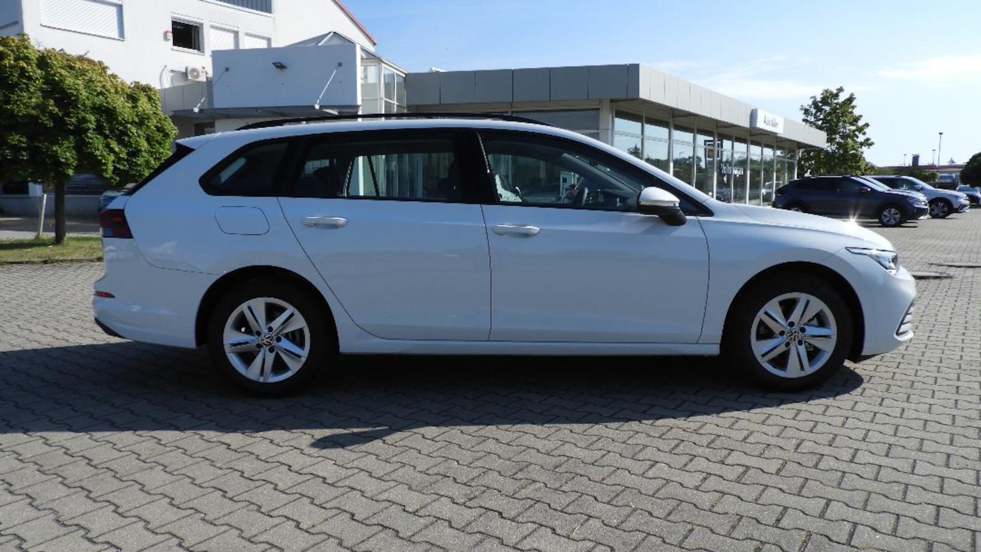 Volkswagen Golf Variant Life