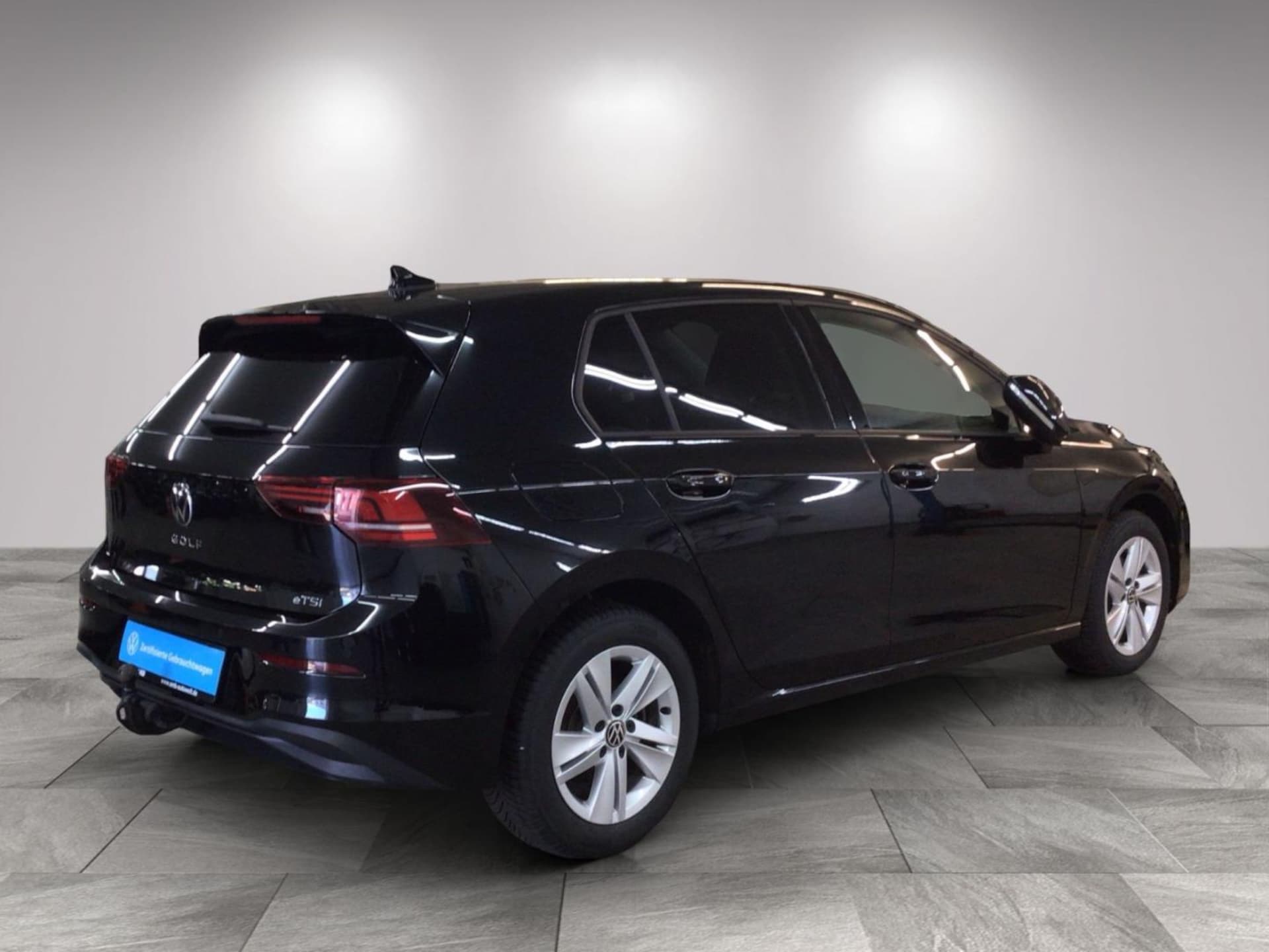 Volkswagen Golf Life