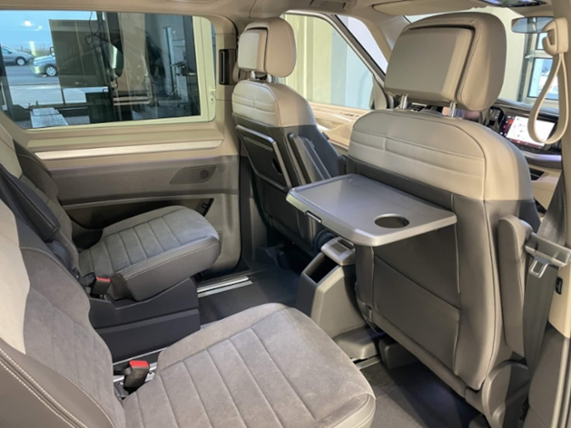 Volkswagen Multivan Style