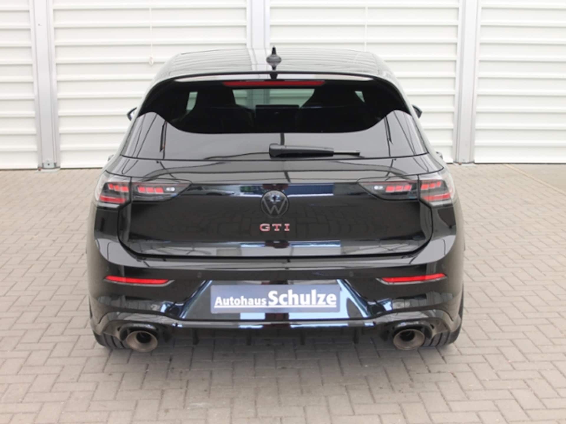 Volkswagen Golf GTI