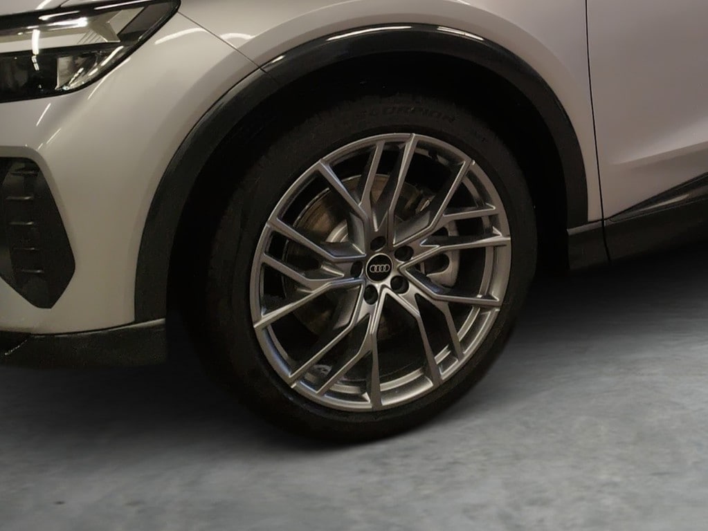 Image about Audi Q4 e-tron 45 e-tron quattro
