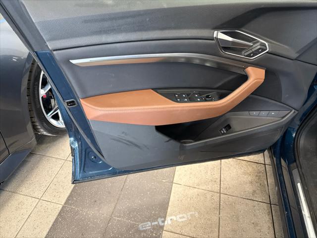 2022 AUDI E-TRON - Image 30