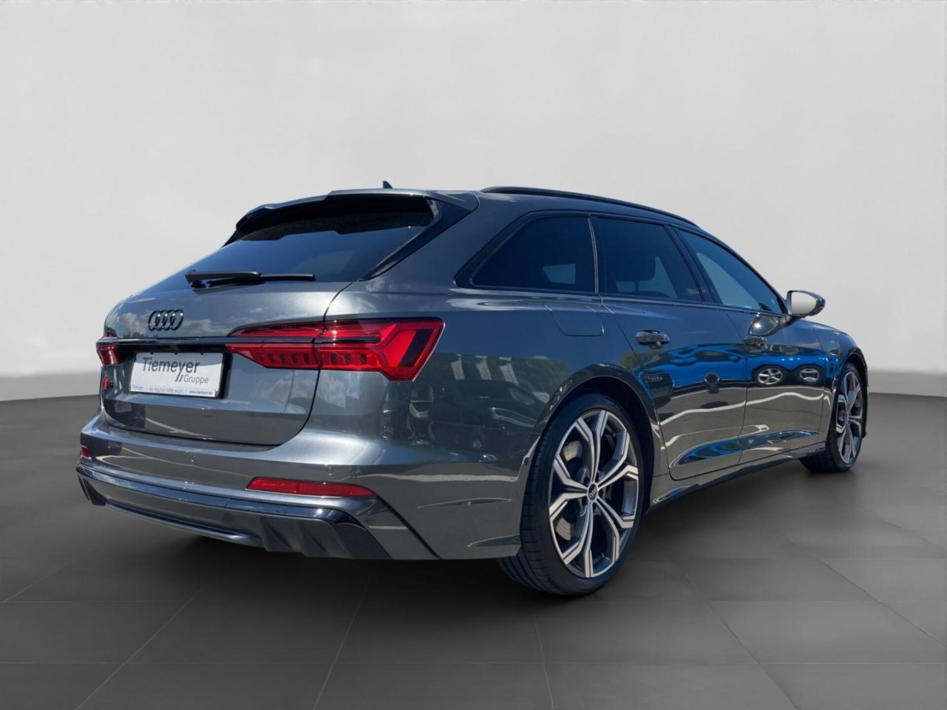 Audi S6 Avant