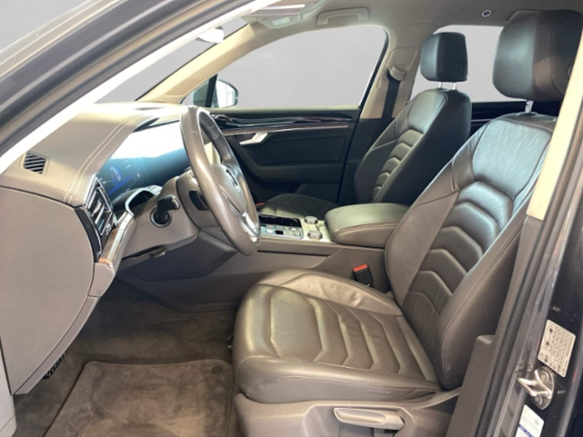 Volkswagen Touareg Basis-Modell