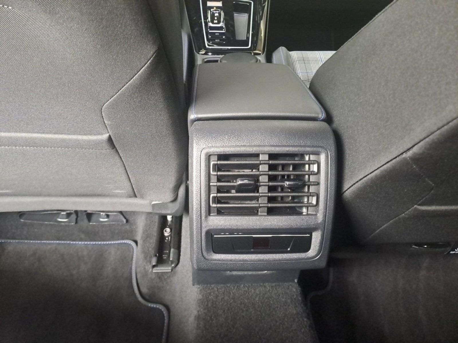 Volkswagen Golf – Bild 17
