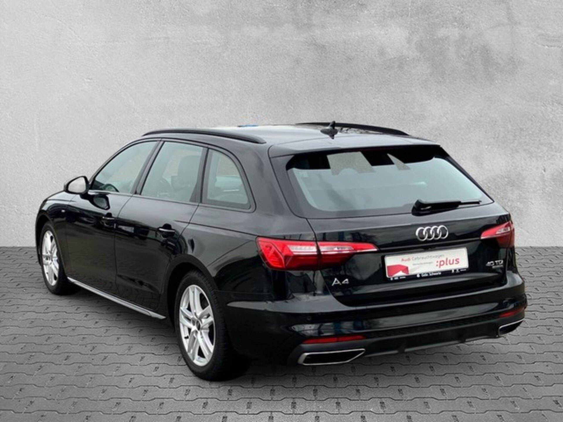Audi A4 Avant S line