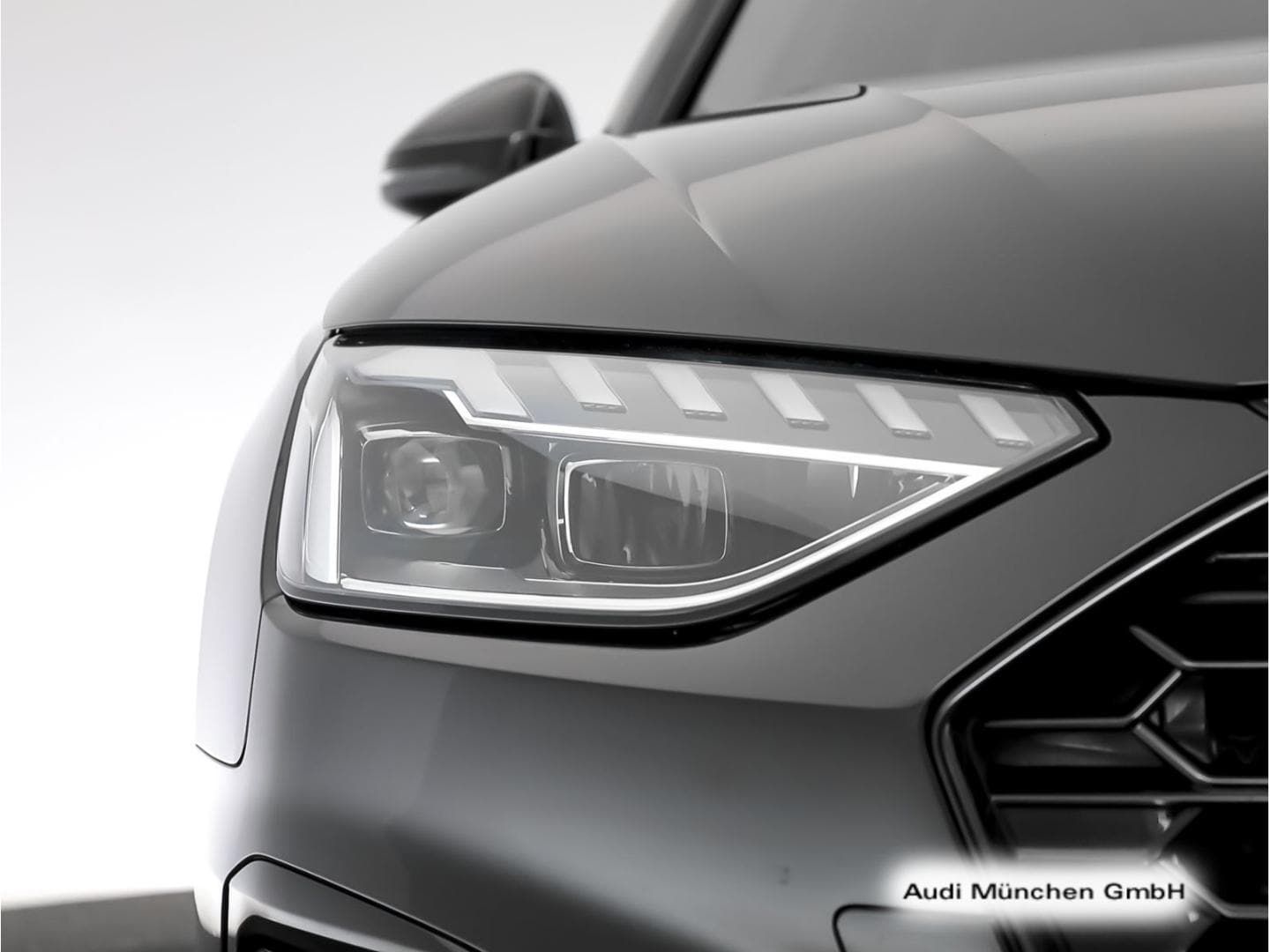 Bild über Audi A4 Avant S line 40 TFSI S tronic - für weitere Informationen kontaktieren Sie den Audi Partner