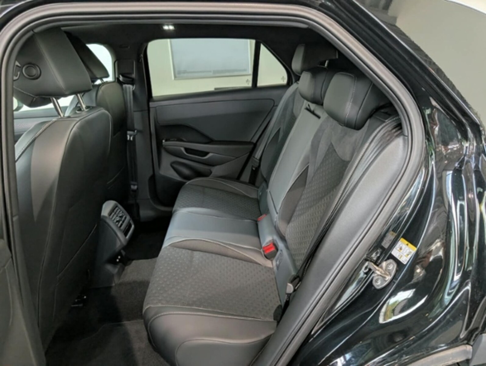 Volkswagen T-Roc – Bild 13