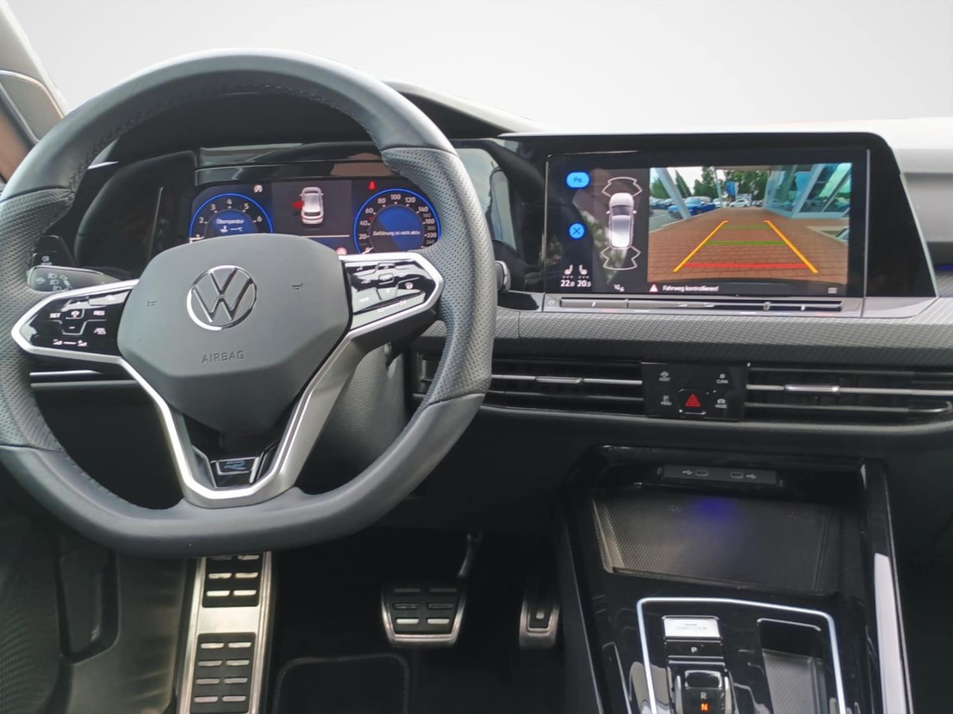 Volkswagen Golf R-Line