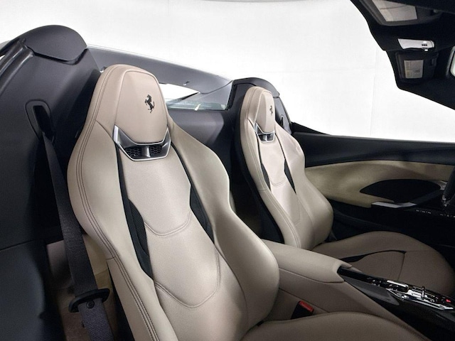 2026 Ferrari 296 GTS