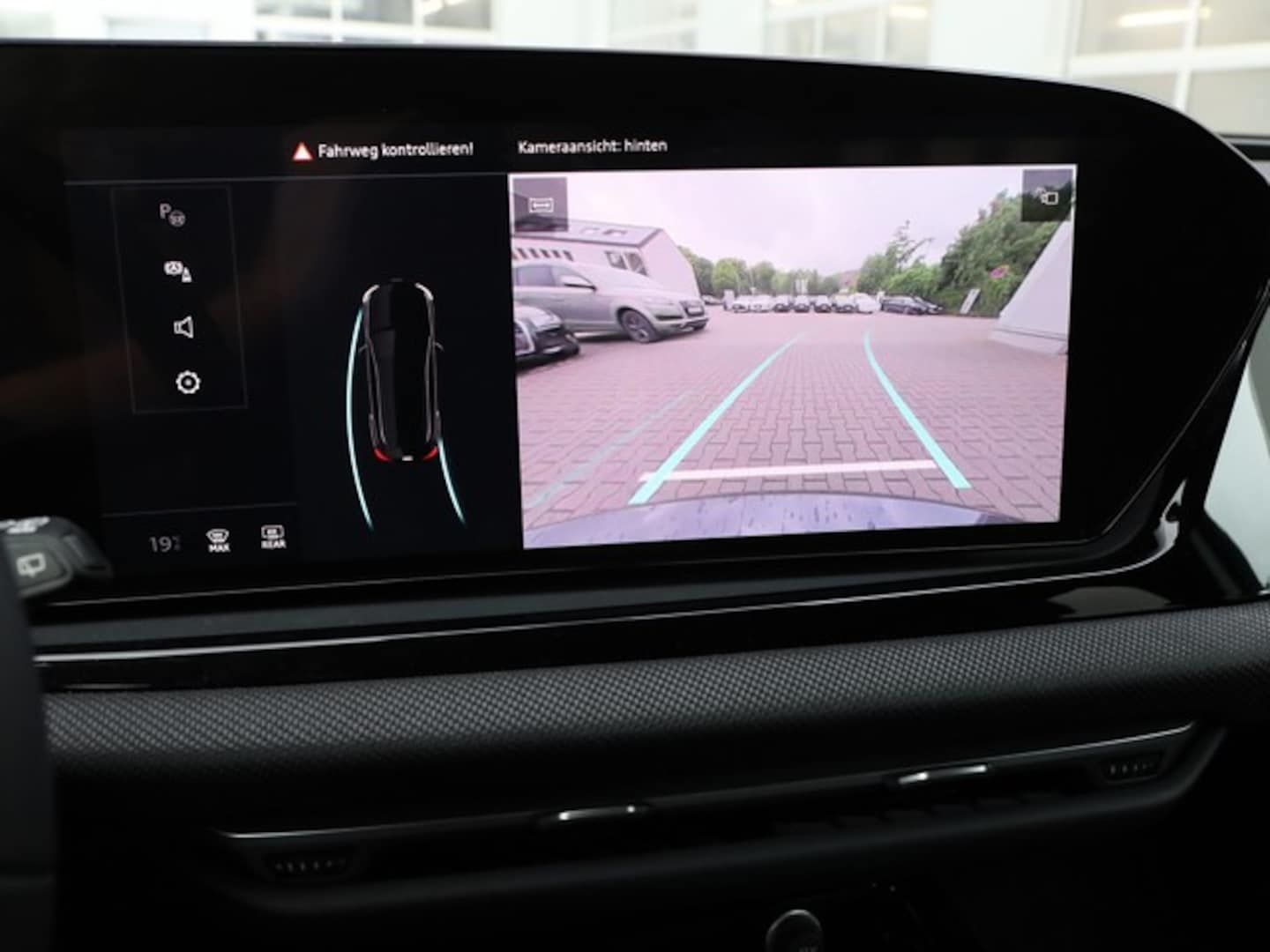 Bild über Audi A5 Avant e-hybrid e-hybrid quattro 220 kW S tronic - für weitere Informationen kontaktieren Sie den Audi Partner